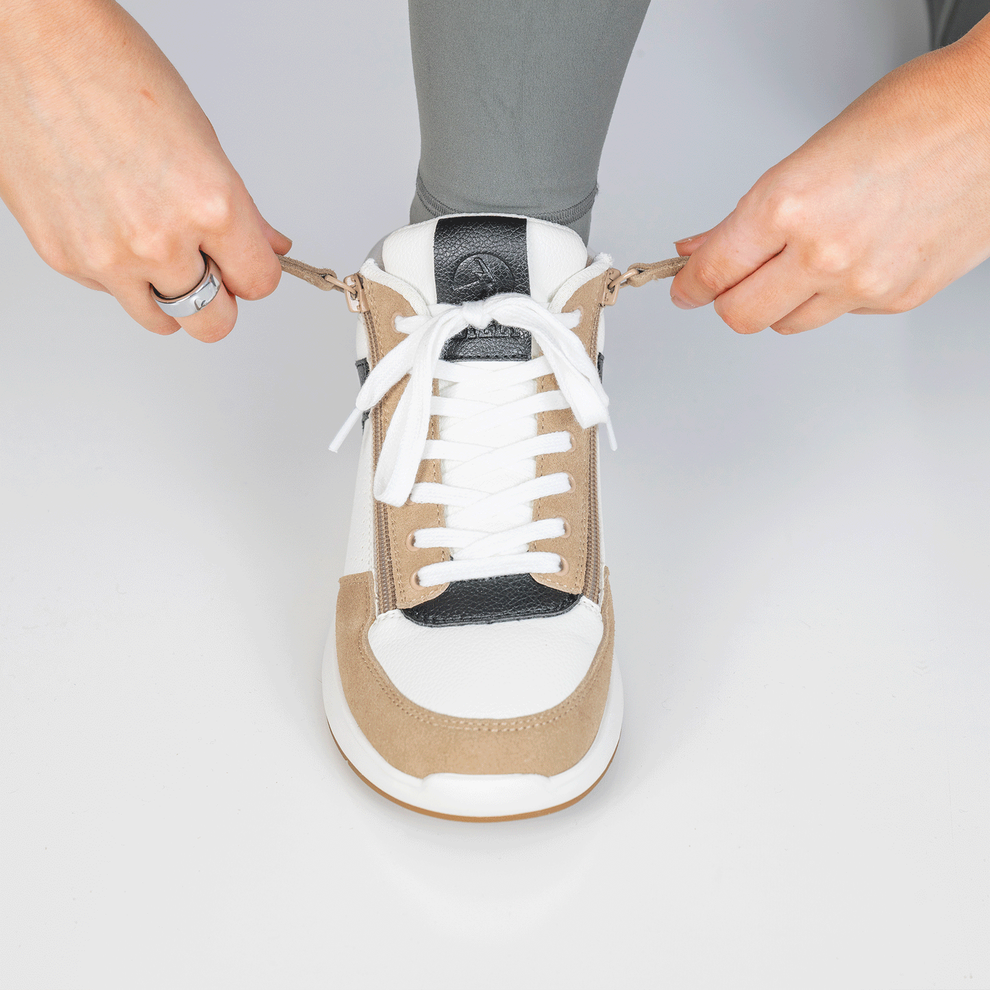 Kadın Beyaz/Bej/Siyah BILLY Konfor DZ Bilekli